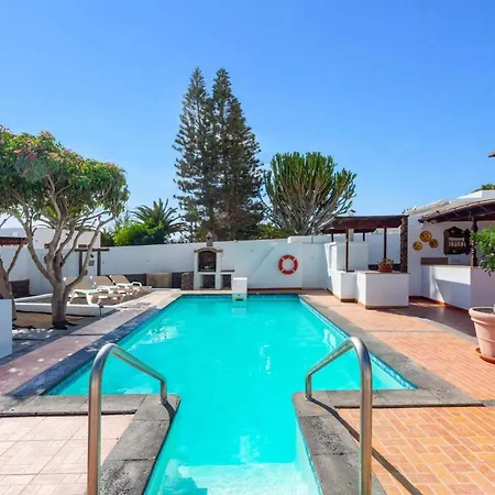 Victoria Lanzarote By פלאיה בלנקה